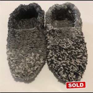 New Unisex washable indoor slippers with a closed back Handmade Crochet